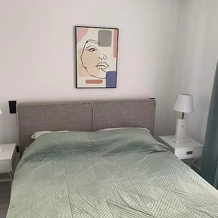 Aqualux Apartment